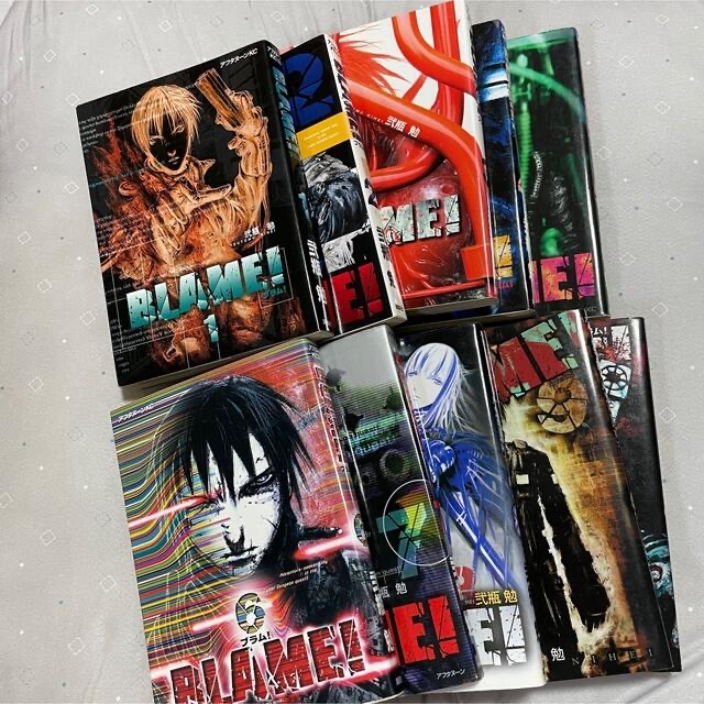 シドニアの騎士、BLAME!、ブラム学園、全巻セット(26冊) シドニアの騎士、BLAME!、ブラム学園、全巻セット(26冊)