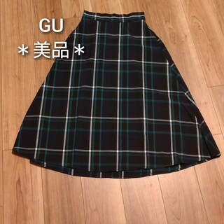 ジーユー(GU)の【美品】GU　チェック柄スカート(ひざ丈スカート)