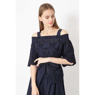 ジルスチュアート(JILLSTUART)のJILLSTUART ジルスチュアート レースオフショルブラウス(シャツ/ブラウス(半袖/袖なし))