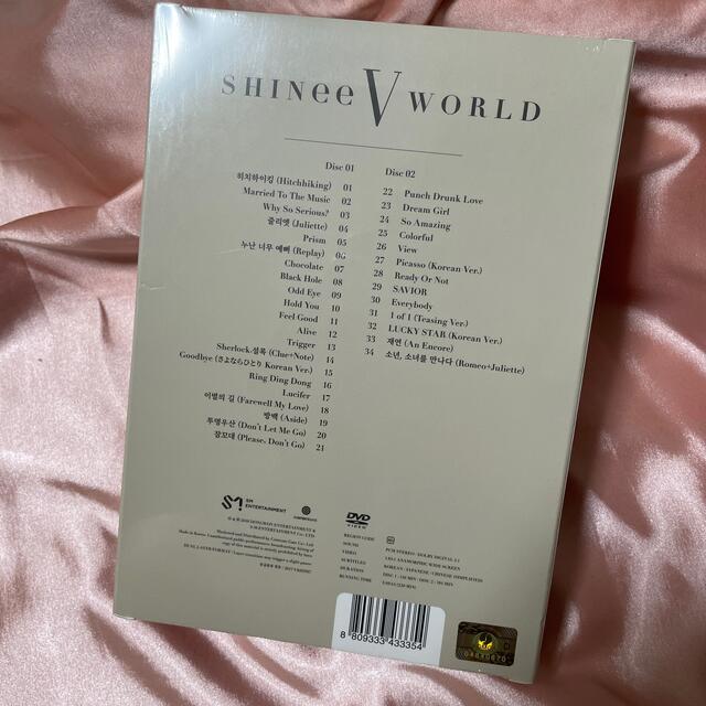 SHINee(シャイニー)の値下げ【未開封・未再生】SHINee World V In Seoul＜限定盤＞ エンタメ/ホビーのDVD/ブルーレイ(アイドル)の商品写真