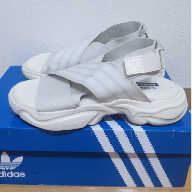 adidas(アディダス)のadidas エミ【emmi】マグマ サンダル [Magmur Sandals レディースの靴/シューズ(サンダル)の商品写真