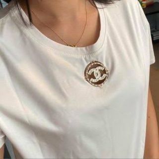 シャネル(CHANEL)のCHANEL COCOマーク　ラインストーンブローチ　トップス(Tシャツ(半袖/袖なし))