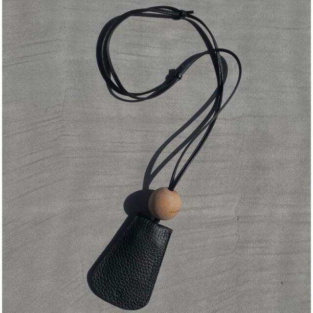 URBANBOBBY  wood leather key necklace