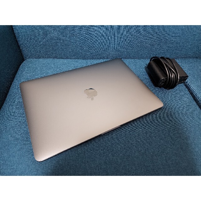 Apple(アップル)の【ミン様専用】MacBook Pro 2018 13インチ スマホ/家電/カメラのPC/タブレット(ノートPC)の商品写真