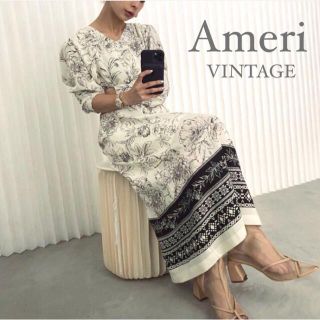 アメリヴィンテージ(Ameri VINTAGE)の【ほぼ未使用】アメリ ヴィンテージ ロング丈 ワンピース ボタニカル柄 花柄(ロングワンピース/マキシワンピース)