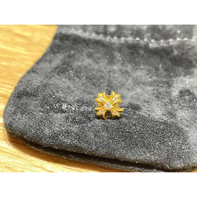 クロムハーツ 22k CHプラススタッド ピアス 5P ダイヤ アクセサリー クロムハーツ 22k CHプラススタッド ピアス 5P ダイヤ アクセサリー