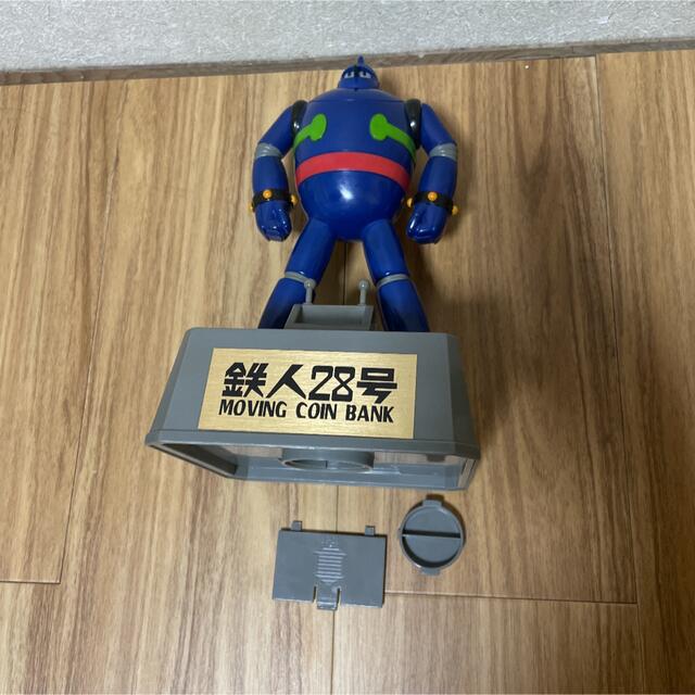 鉄人28号　貯金箱 エンタメ/ホビーのおもちゃ/ぬいぐるみ(キャラクターグッズ)の商品写真