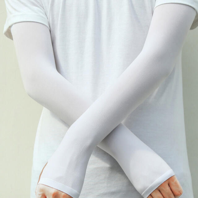 【2組セット】アームカバー 冷感吸汗速乾　UVカット紫外線対策　選べる2色 レディースのファッション小物(手袋)の商品写真