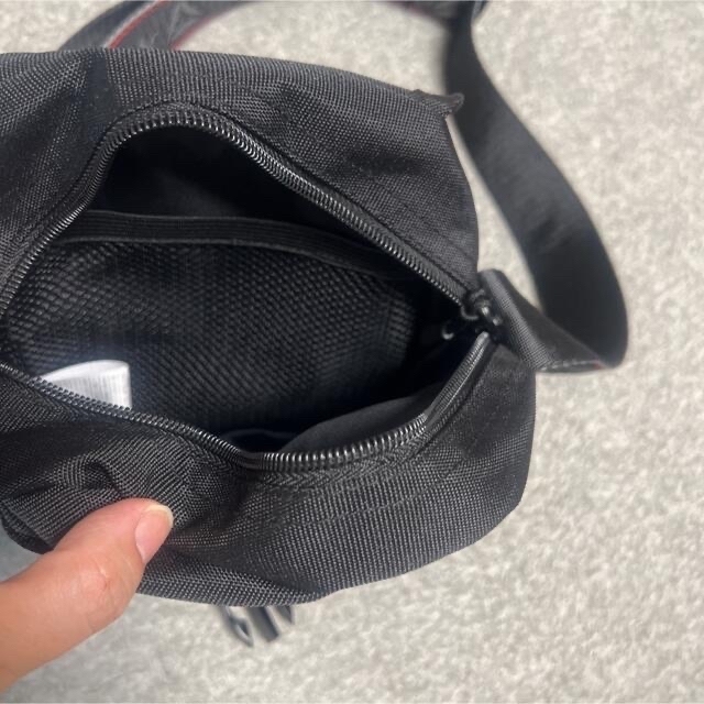 Reebok(リーボック)のReebok ショルダーバック　新品未使用品 メンズのバッグ(ショルダーバッグ)の商品写真