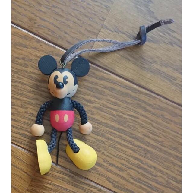 Disney レトロ 木製ミッキーマウス キーホルダー 可愛いの通販 By Egao S Shop プロフ必読 ディズニーならラクマ