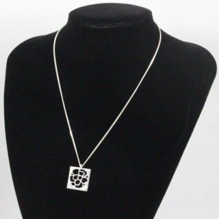 CHANEL - シャネル カメリア スクエア プレート ネックレス シルバー
