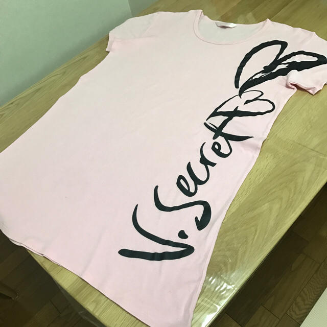 Victoria's Secret(ヴィクトリアズシークレット)の【専用】ヴィクトリア シークレット パジャマ スリープTシャツ レディースのルームウェア/パジャマ(ルームウェア)の商品写真