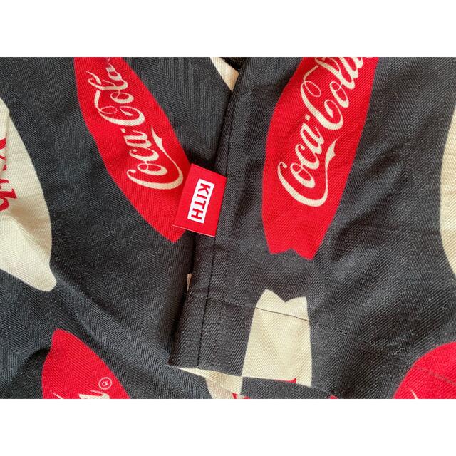 コカ・コーラ(コカコーラ)のKith × Coca-Cola Surf Board Print Short メンズのパンツ(ショートパンツ)の商品写真