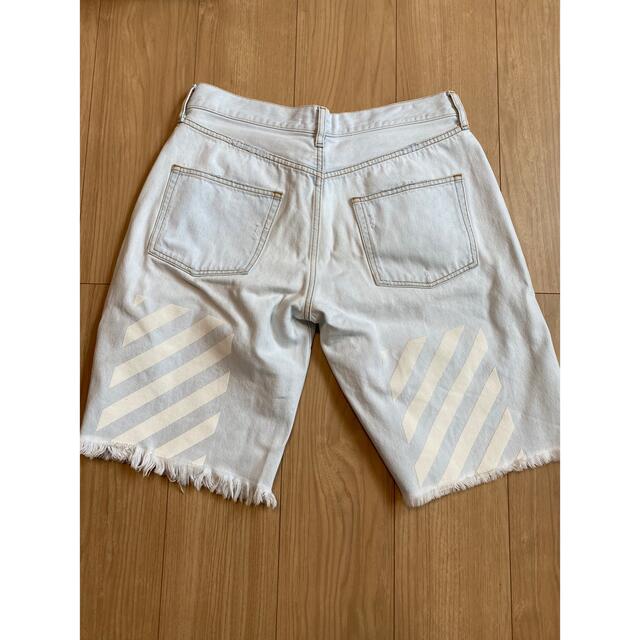 OFF-WHITE(オフホワイト)のOff-white Indigo Denim Short 32inc メンズのパンツ(ショートパンツ)の商品写真