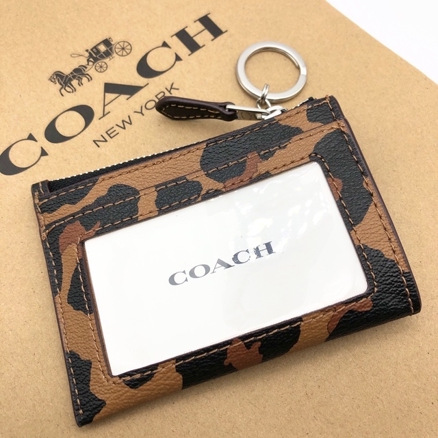 COACH(コーチ)の【COACH☆限定】新品！ミニ スキニー ID ケース！パスケース！レオパード！ レディースのファッション小物(名刺入れ/定期入れ)の商品写真