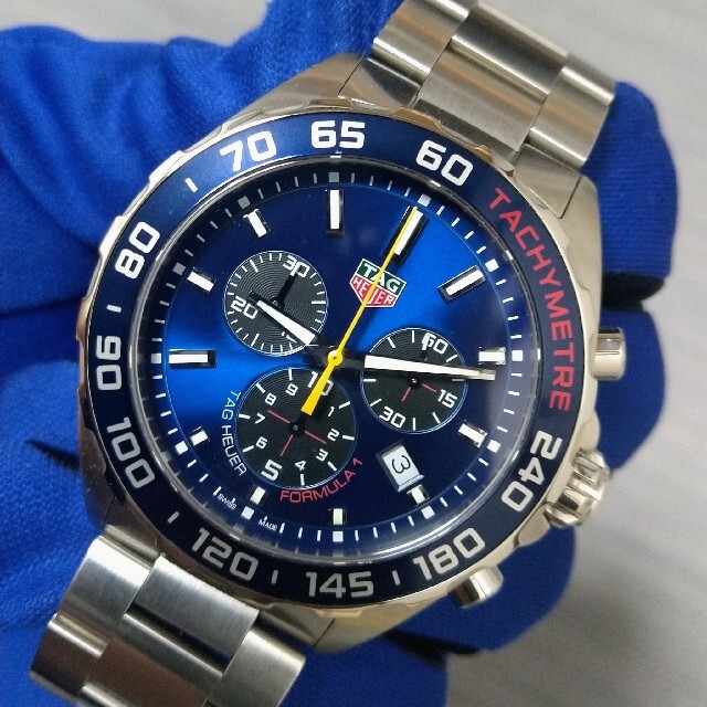 TAG Heuer(タグホイヤー)のタグホイヤー  フォーミュラ１ クロノグラフ  レッドブル レーシングリミテッド メンズの時計(腕時計(アナログ))の商品写真