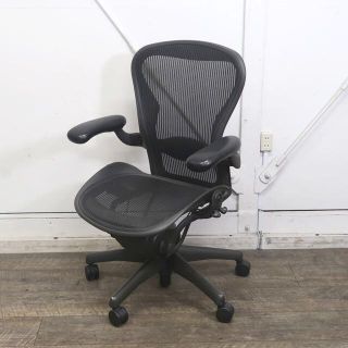 ハーマンミラー(Herman Miller)のハーマンミラー アーロンチェア Bサイズ　フル装備 　可動肘 　ブラック(デスクチェア)