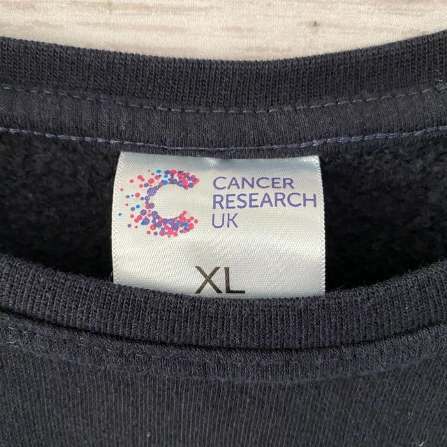 510 US古着 CANCER RESEARCH UK スウェット ロゴ メンズのトップス(スウェット)の商品写真