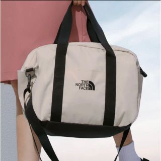 ザノースフェイス(THE NORTH FACE)のクリーム 旅行 ノースフェイス ボストン(ボストンバッグ)