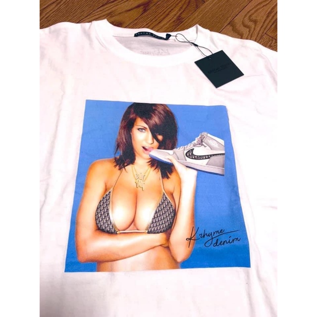 AVALANCHE(アヴァランチ)のAVALANCHE Air Jordan1 Dior スニーカー　Tシャツ メンズのトップス(Tシャツ/カットソー(半袖/袖なし))の商品写真