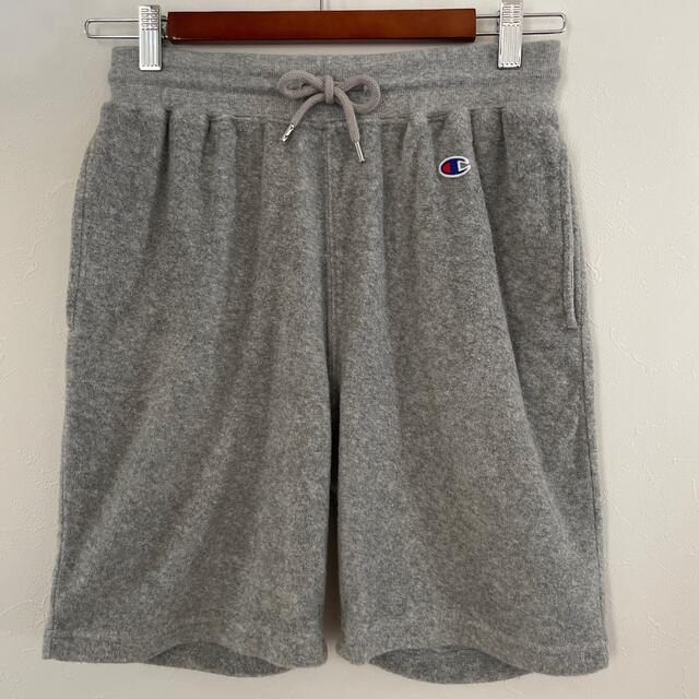 Champion(チャンピオン)のchampion ハーフパンツ　グレー メンズのパンツ(ショートパンツ)の商品写真