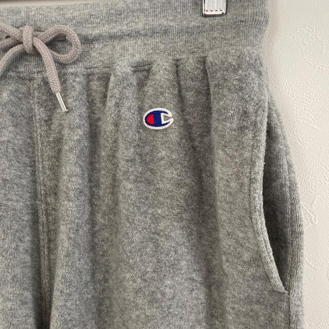 Champion(チャンピオン)のchampion ハーフパンツ　グレー メンズのパンツ(ショートパンツ)の商品写真