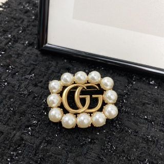 GUCCIブローチ アクセサリー 今月のお買得品 グッチ ブローチ 蝶