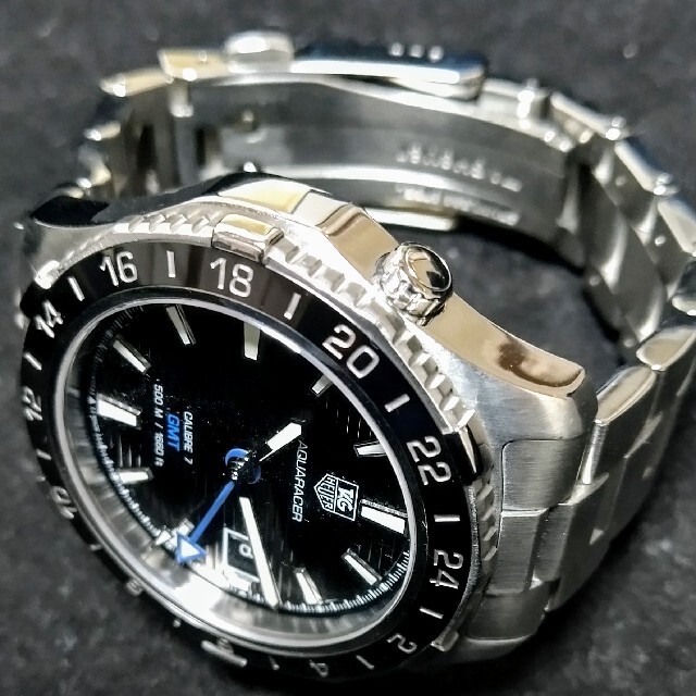 TAG Heuer(タグホイヤー)のタグホイヤー アクアレーサー キャリバー7  GMT【自動巻き メンズの時計(腕時計(アナログ))の商品写真