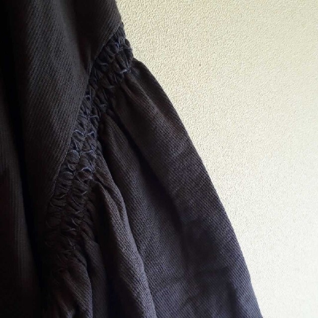 GU(ジーユー)のGU シャーリングフリルスリーブT(半袖) レディースのトップス(カットソー(半袖/袖なし))の商品写真
