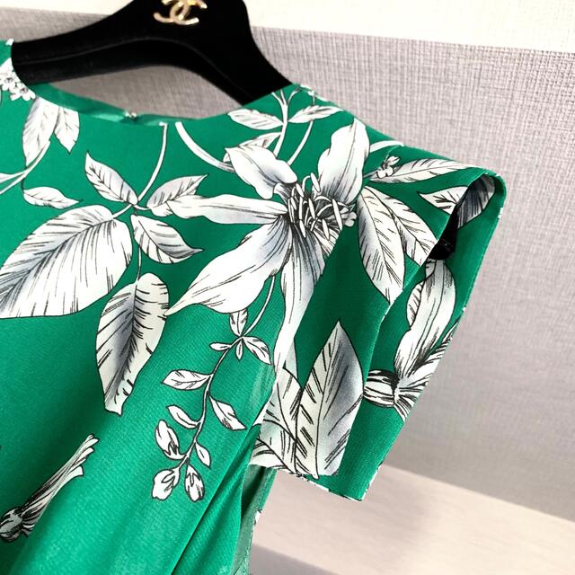 ADORE - 新品同様‼️ADORE さらさら軽やかな落ち感美しいマキシ