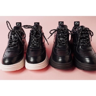 エピヌ(épine)のepine Eé platform leather sneaker(スニーカー)