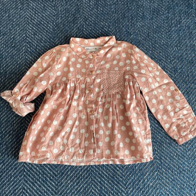 ZARA(ザラ)のZARA✳︎ドットシャツ キッズ/ベビー/マタニティのキッズ服女の子用(90cm~)(Tシャツ/カットソー)の商品写真