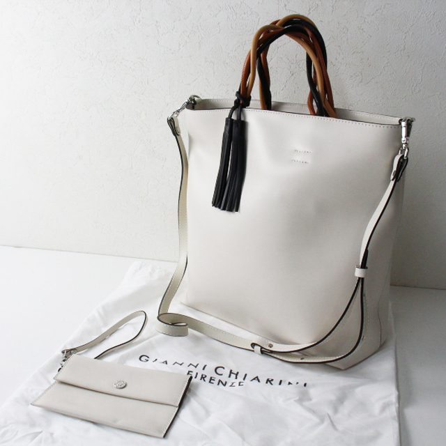 美品 GIANNI CHIARINI ジャンニキアリーニ FRANCESCA フランチェスカ M