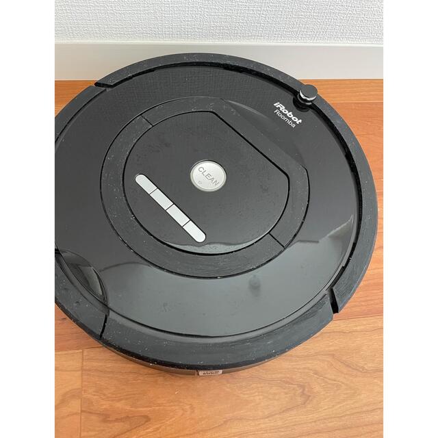 iRobot(アイロボット)のアイロボット 自動掃除機 ルンバ　付属品、説明書付 スマホ/家電/カメラの生活家電(掃除機)の商品写真