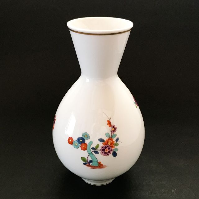 MEISSEN(マイセン)のマイセン 金彩 柿右衛門写し 色絵岩菊牡丹絵図 花瓶 高さ21cm エンタメ/ホビーの美術品/アンティーク(陶芸)の商品写真