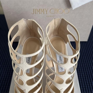 JIMMY CHOO - 新品未使用 店舗展示品 ジミーチュウ サンダル 白