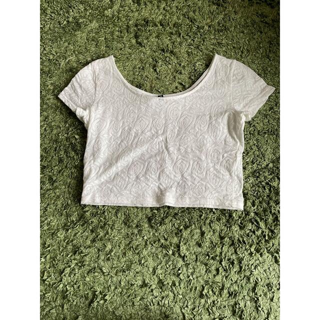 FOREVER 21(フォーエバートゥエンティーワン)の半袖　白 レディースのトップス(Tシャツ(半袖/袖なし))の商品写真