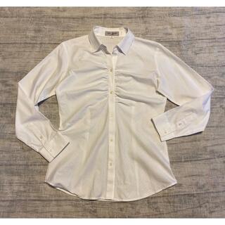 アオキ(AOKI)のレミュー  LES MUES 白のシャツ ストライプ柄　9(シャツ/ブラウス(長袖/七分))