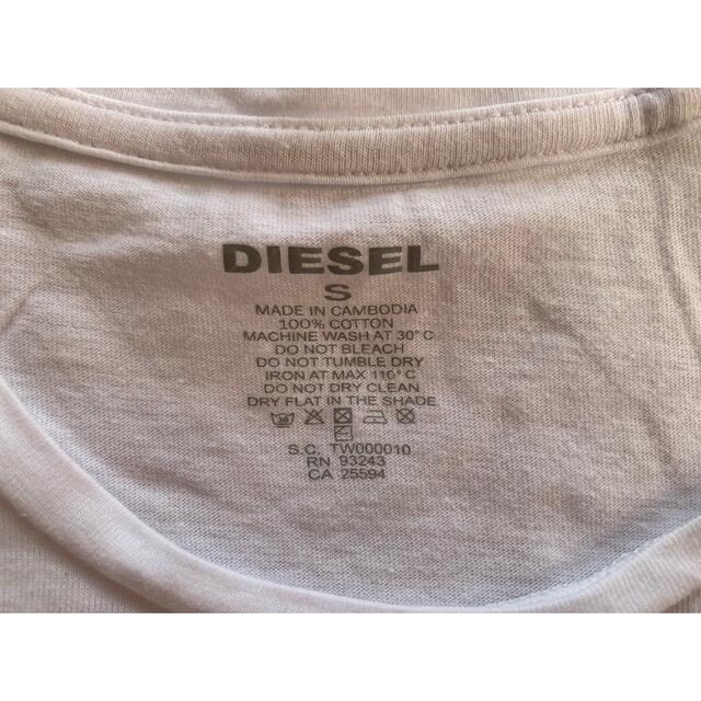 DIESEL(ディーゼル)のDIESEL Tシャツ　グレー　ホワイト メンズのトップス(Tシャツ/カットソー(半袖/袖なし))の商品写真