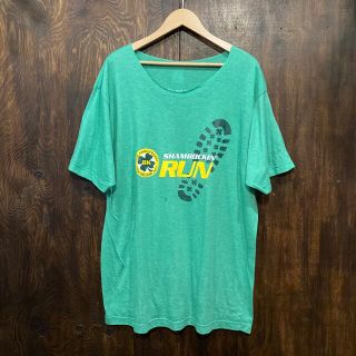 アメリカ古着 半袖Tシャツ プリントT 緑 US古着 リメイク ビッグサイズ(Tシャツ/カットソー(半袖/袖なし))