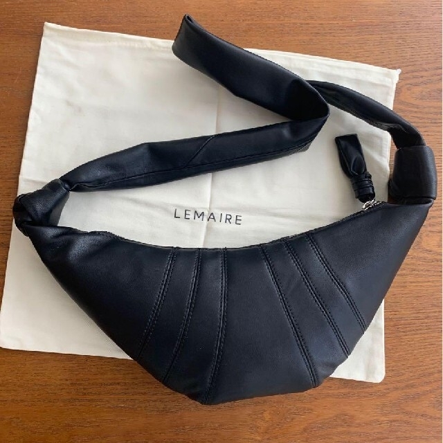 Lemaire ルメール ショルダーバッグ クロワッサンバッグルメール Lemaire ルメール ショルダーバッグ クロワッサンバッグルメール