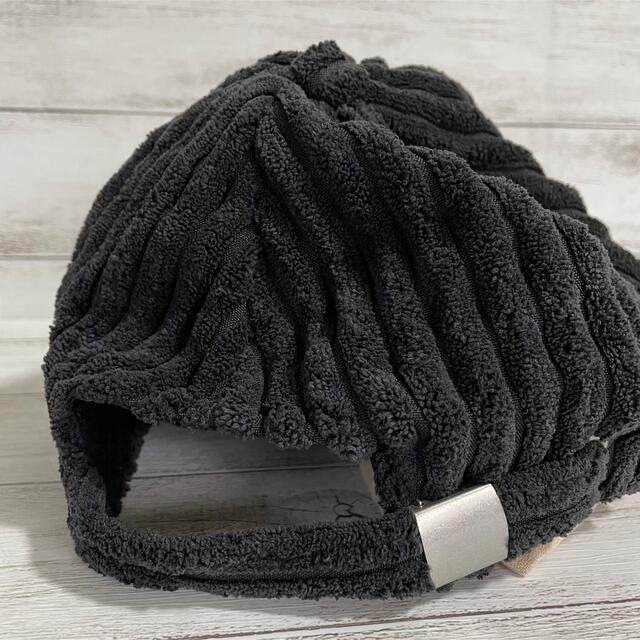 【試着のみ】ブラック　太コーデュロイ　キャップ　帽子 レディースの帽子(キャップ)の商品写真