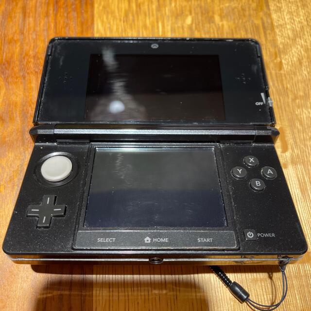 任天堂(ニンテンドウ)のニンテンドー3DS ブラック エンタメ/ホビーのゲームソフト/ゲーム機本体(携帯用ゲーム機本体)の商品写真