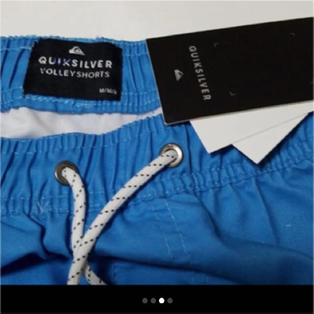 QUIKSILVER(クイックシルバー)の新品タグ付きクイックシルバー　ボードショーツM メンズの水着/浴衣(水着)の商品写真