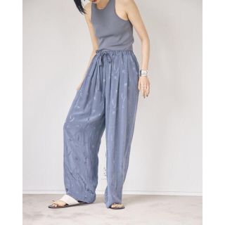 トゥデイフル(TODAYFUL)のtodayful Swallow Satin Pants(カジュアルパンツ)