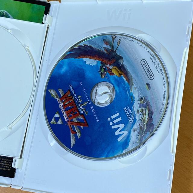 任天堂(ニンテンドウ)のゼルダの伝説 スカイウォードソード Wii エンタメ/ホビーのゲームソフト/ゲーム機本体(家庭用ゲームソフト)の商品写真