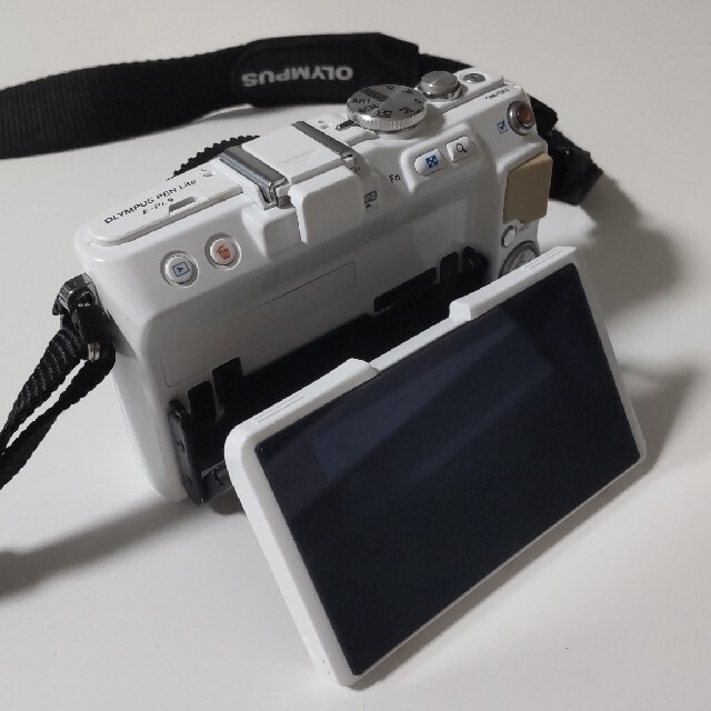 OLYMPUS　PEN　Lite E-PL5 2