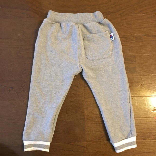 Champion(チャンピオン)のChampion チャンピオン スウェットパンツ キッズ/ベビー/マタニティのキッズ服男の子用(90cm~)(パンツ/スパッツ)の商品写真