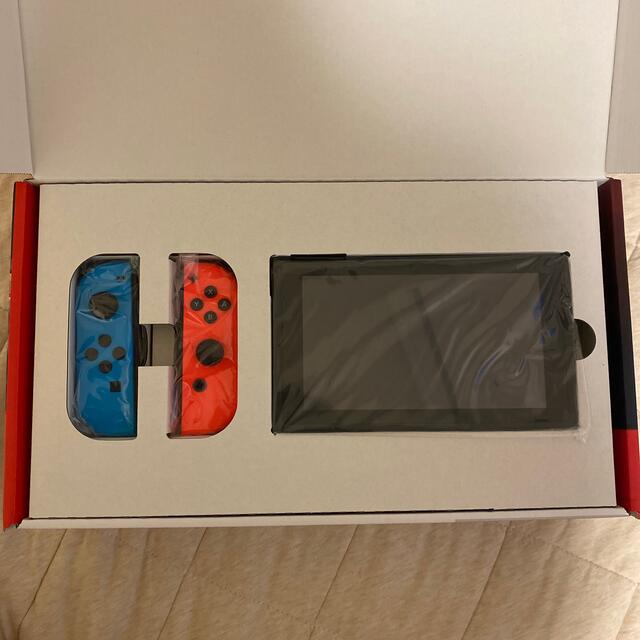 任天堂(ニンテンドウ)のNintendo Switch JOY-CON(L) ネオンブルー/(R) ネオ エンタメ/ホビーのゲームソフト/ゲーム機本体(家庭用ゲーム機本体)の商品写真