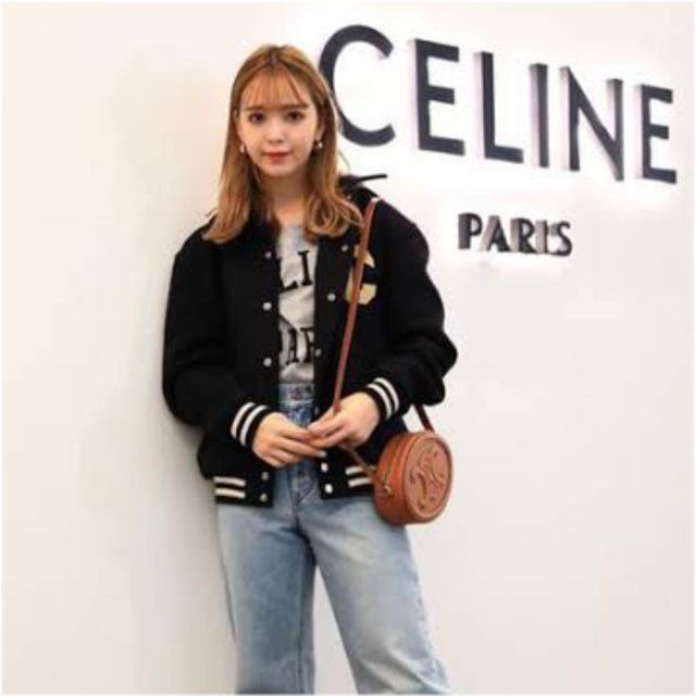 celine - CELINE セリーヌ オーバルバッグ キュイル トリオンフ ブラックの通販 by Holy's shop｜セリーヌならラクマ